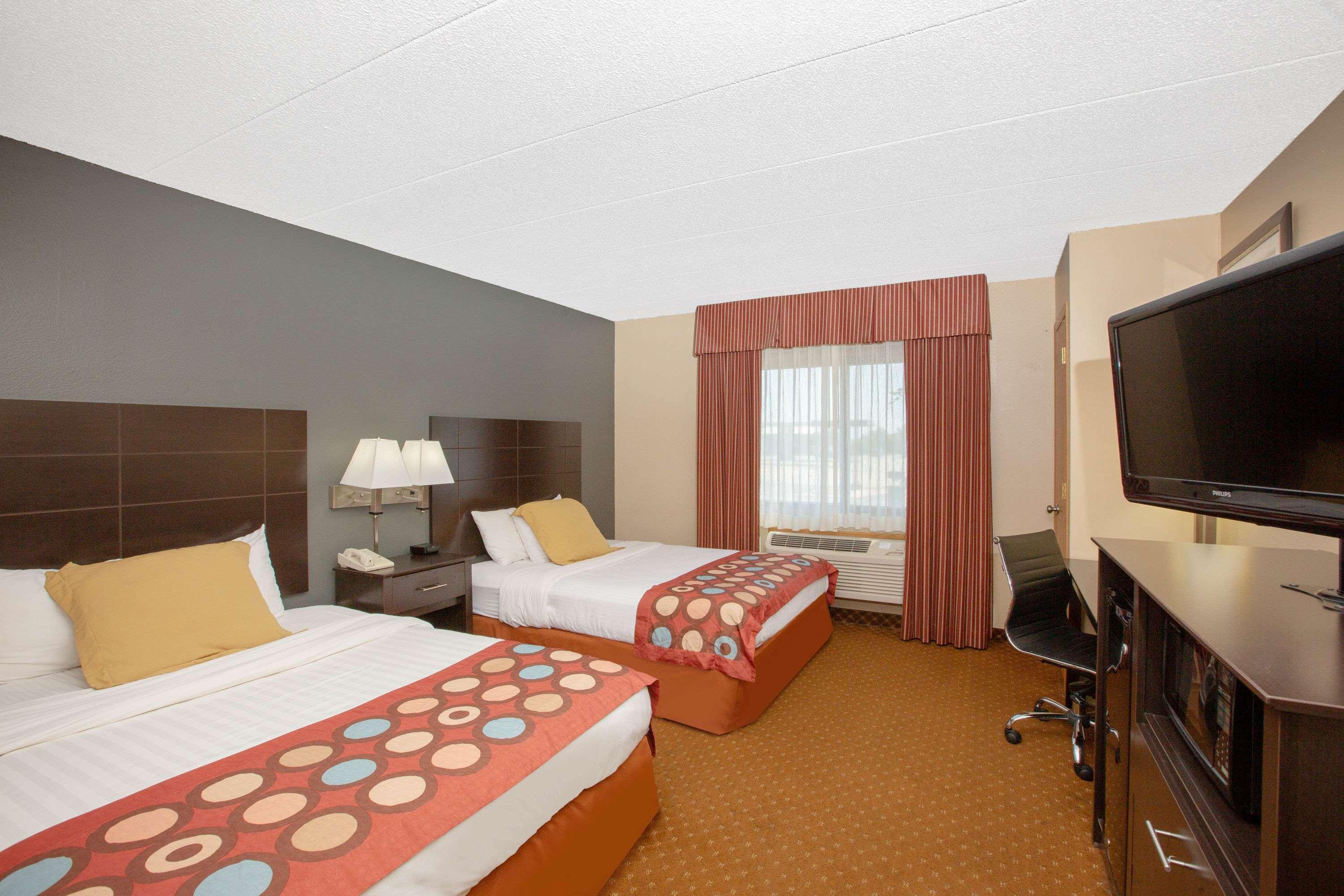 Americinn By Wyndham Coralville Exterior foto