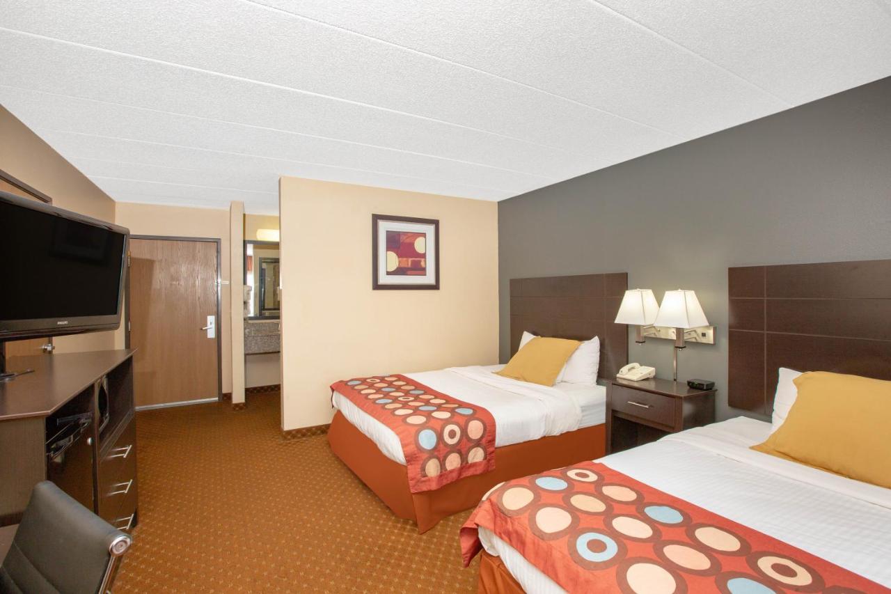 Americinn By Wyndham Coralville Exterior foto